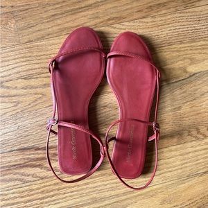 Bare Leather Sandal 37